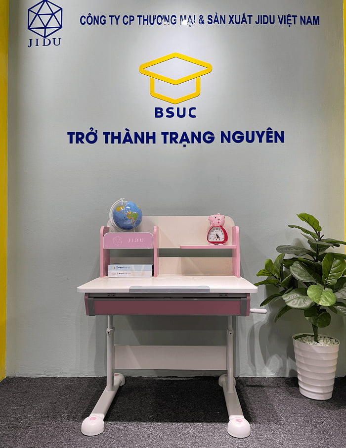 Mẫu bàn học thông minh 80cm nâng hạ chiều cao phù hợp với cả những phòng nhỏ hẹp