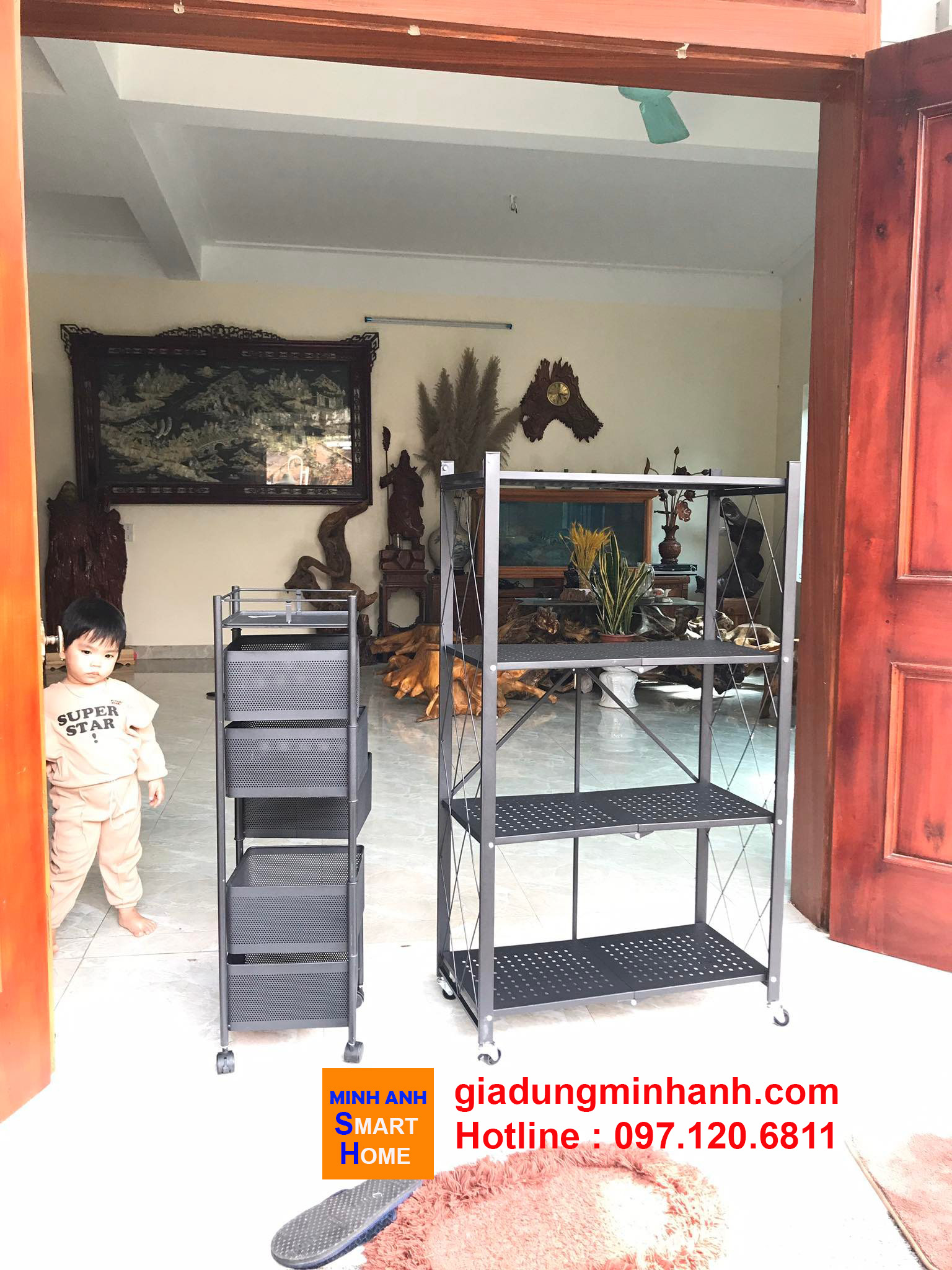 Hình ảnh thực tế kệ xoay đa năng vuông mà khách hàng đã mua và sử dụng