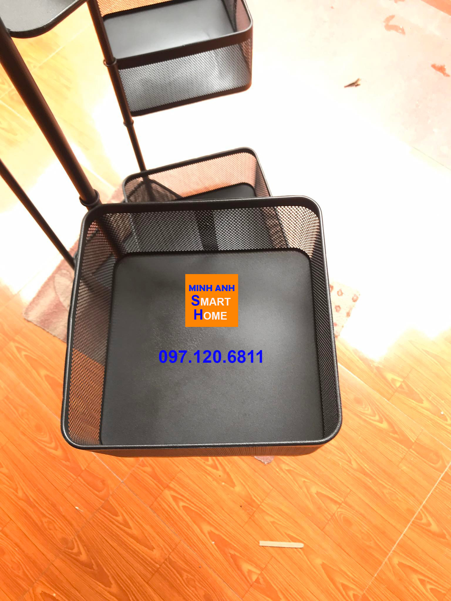 Hình ảnh thực tế kệ xoay đa năng vuông do shop tự chụp 01