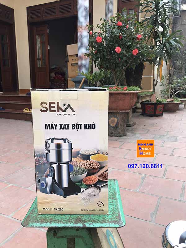 Máy xay bột khô Seka chính hãng - bao bì vỏ hộp bên ngoài