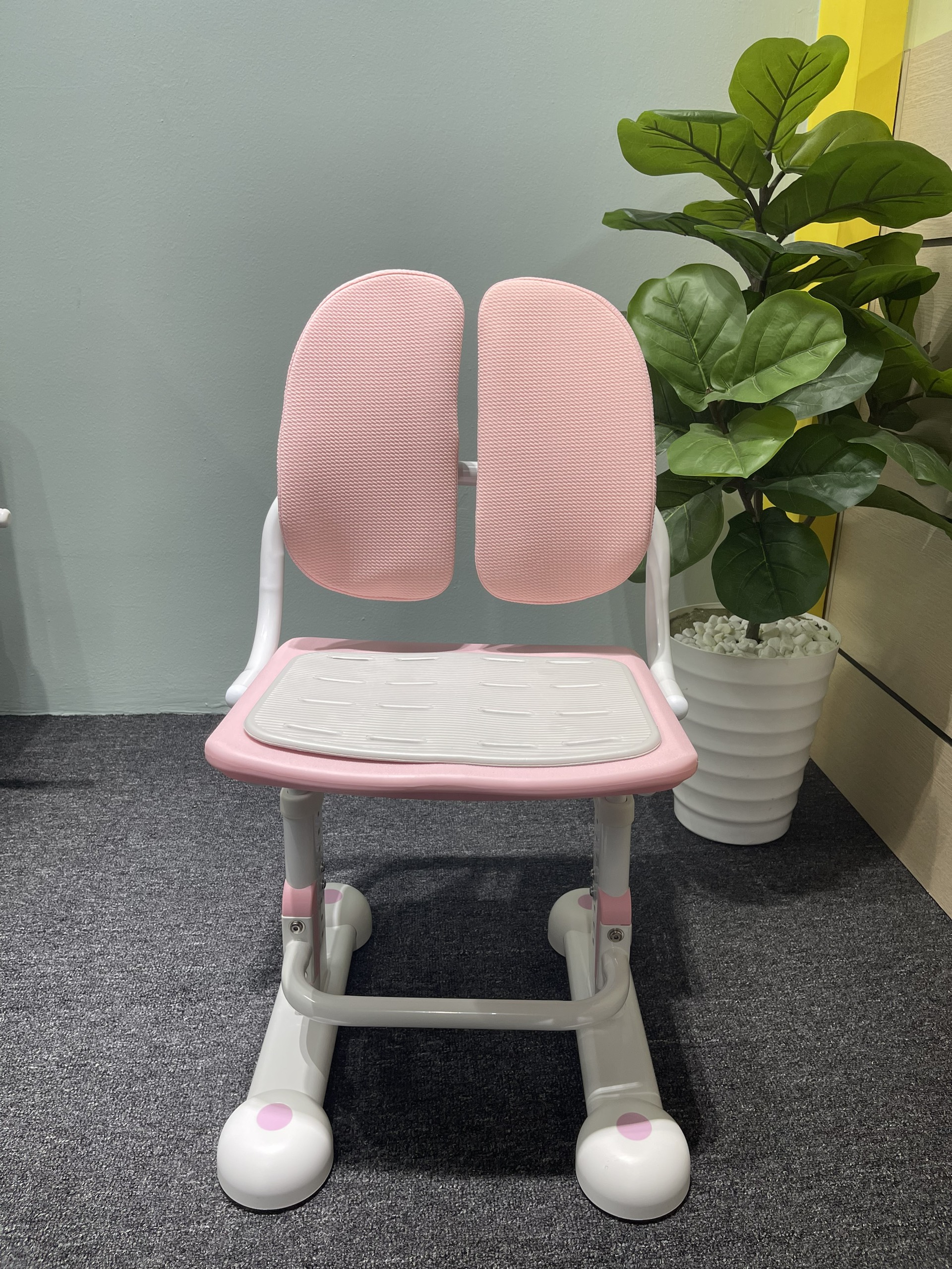 ghế chống gù giá rẻ