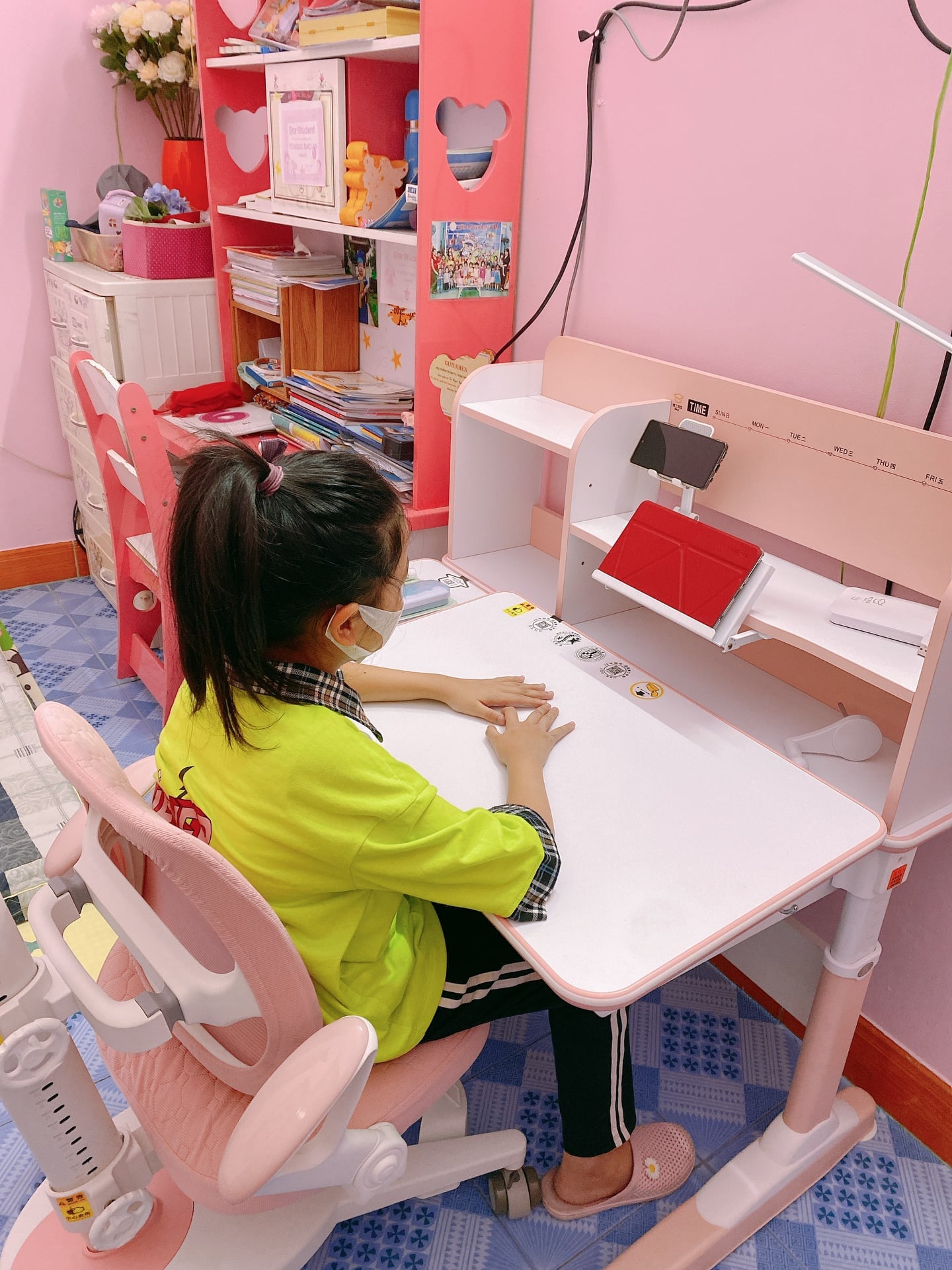 Bàn học chống gù chống cận cho bé DRZ-10003