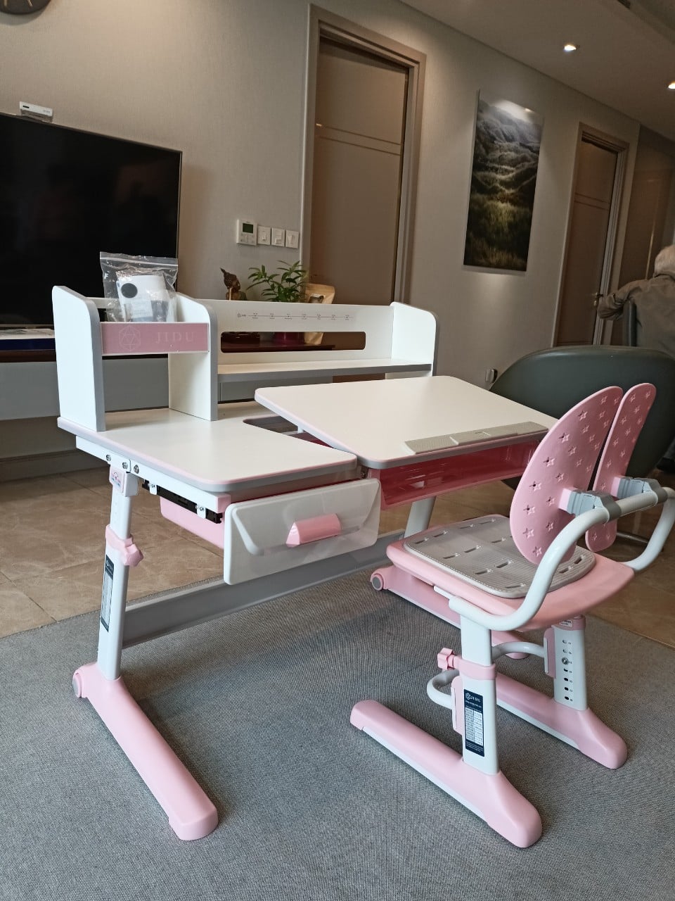 Bộ Bàn Ghế Chống Gù Chống Cận JD-5100 và ghế MC-159