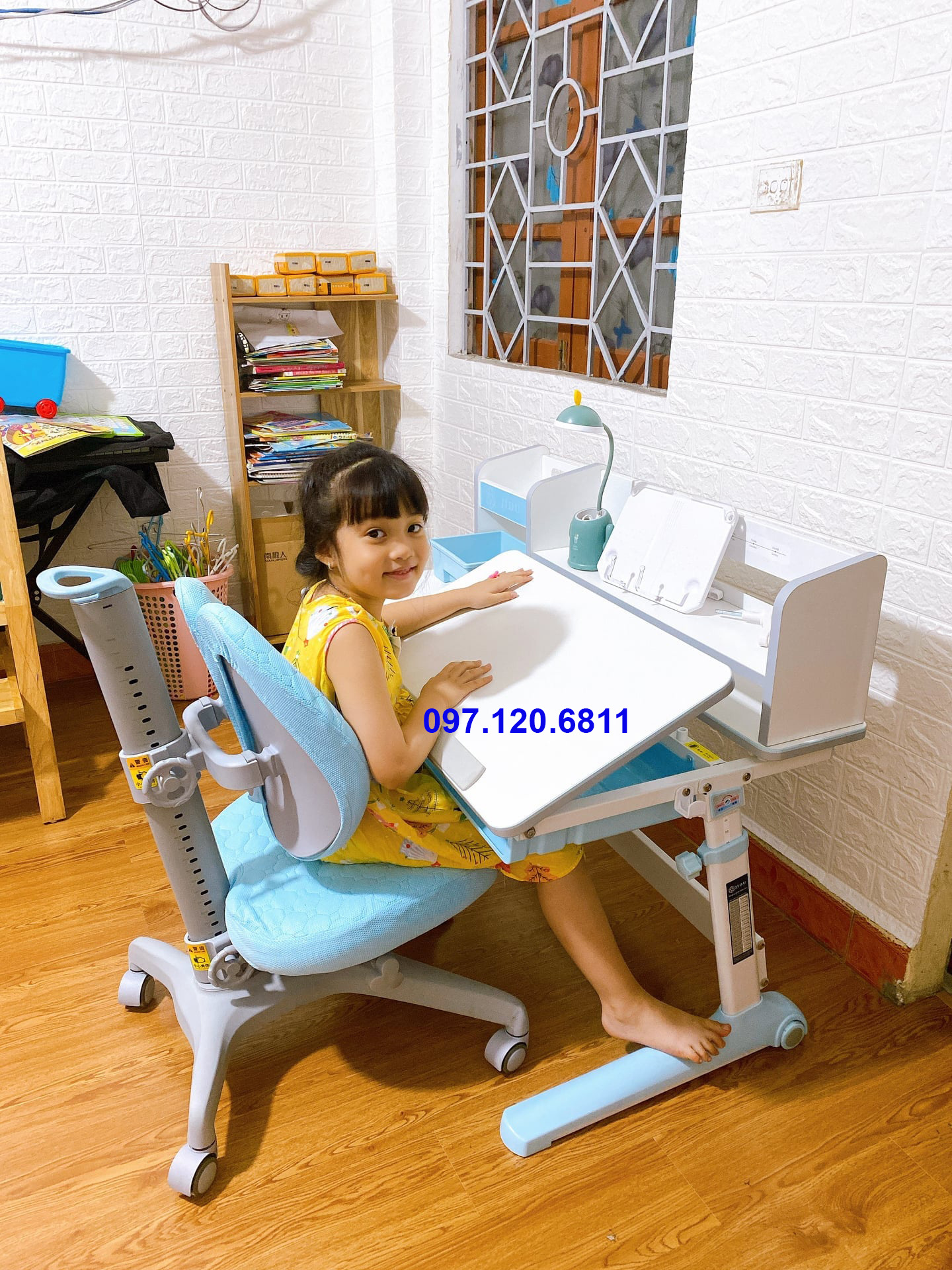 Bộ Bàn Ghế Chống Gù Chống Cận JD-5100 và ghế MC-159