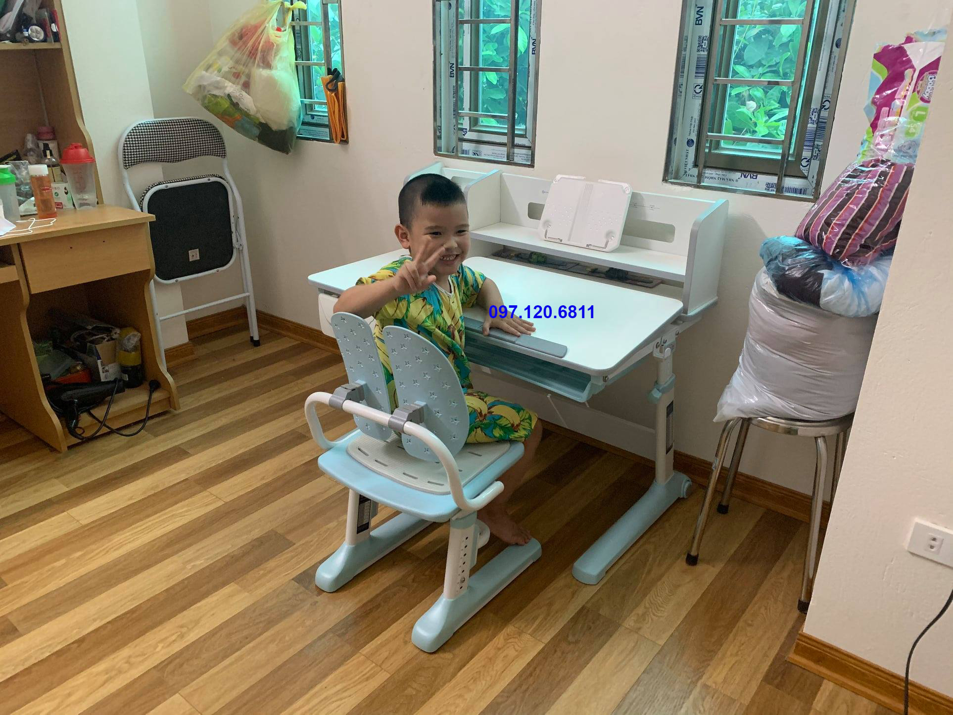 Bộ Bàn Ghế Chống Gù Chống Cận JD-5100 và ghế MC-159