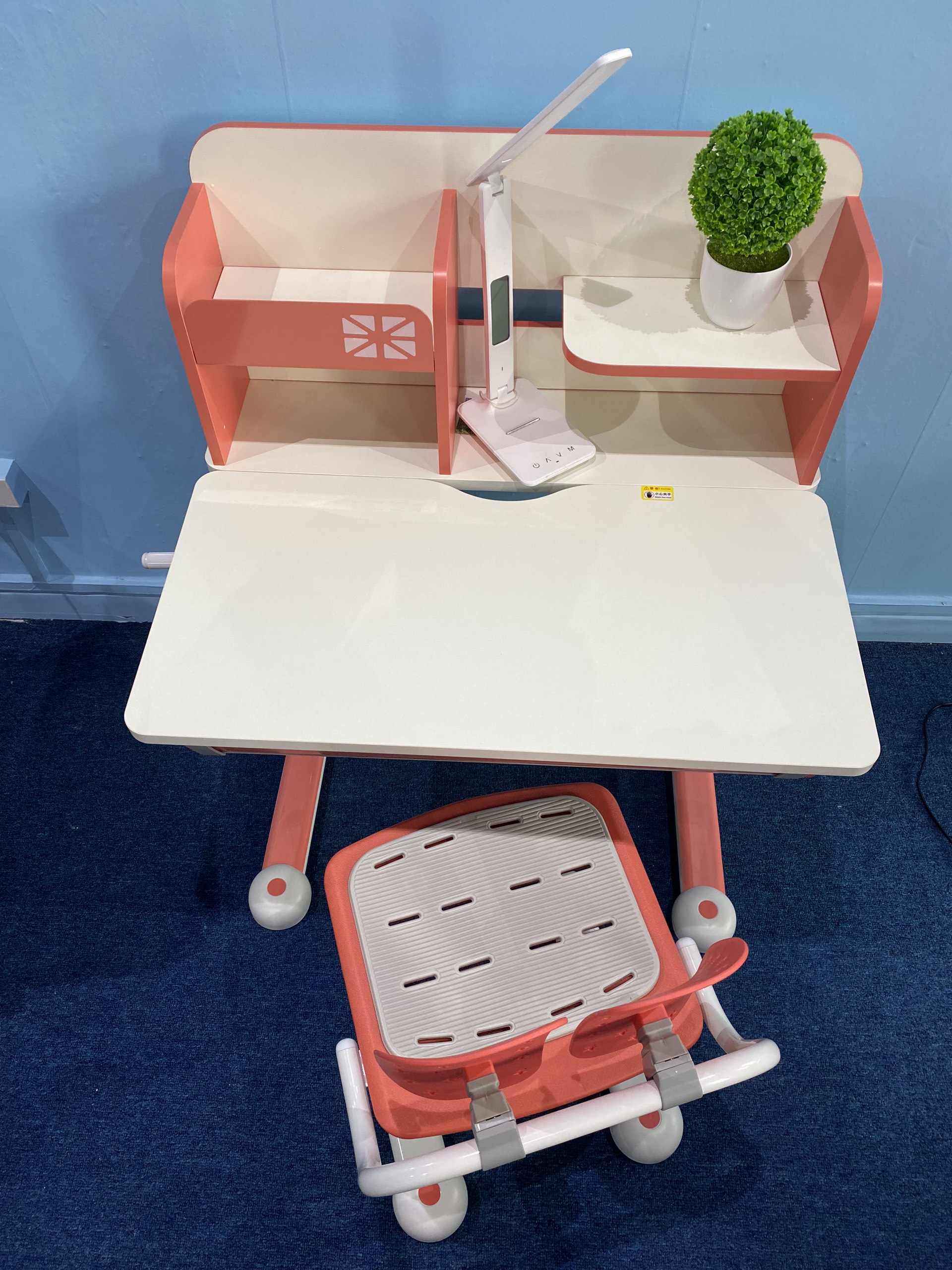 Bộ Bàn Học Chống Gù Chống Cận M-1080 Và Ghế M-167