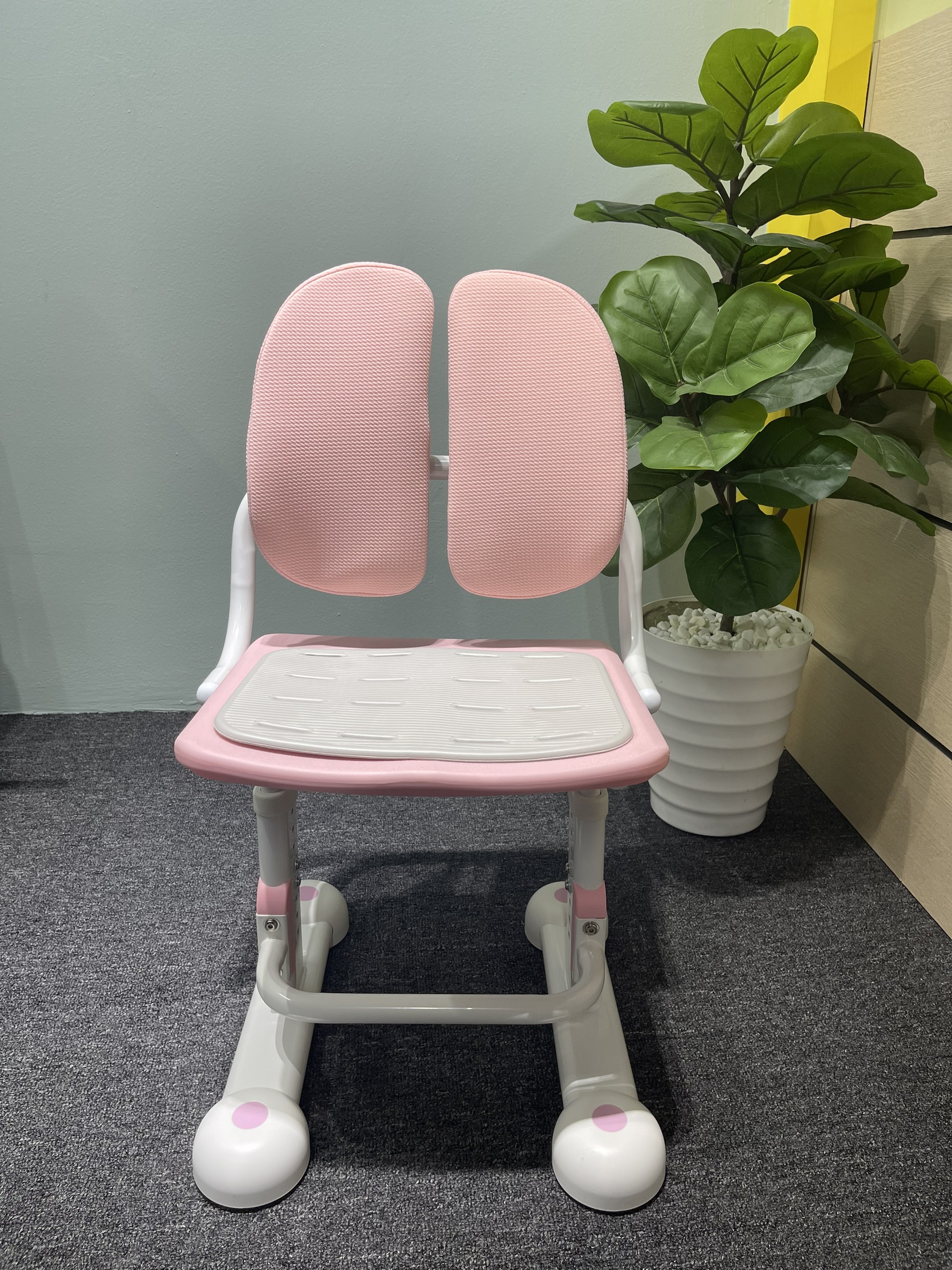 Bộ Bàn Học Chống Gù Chống Cận M-1080 Và Ghế M-167